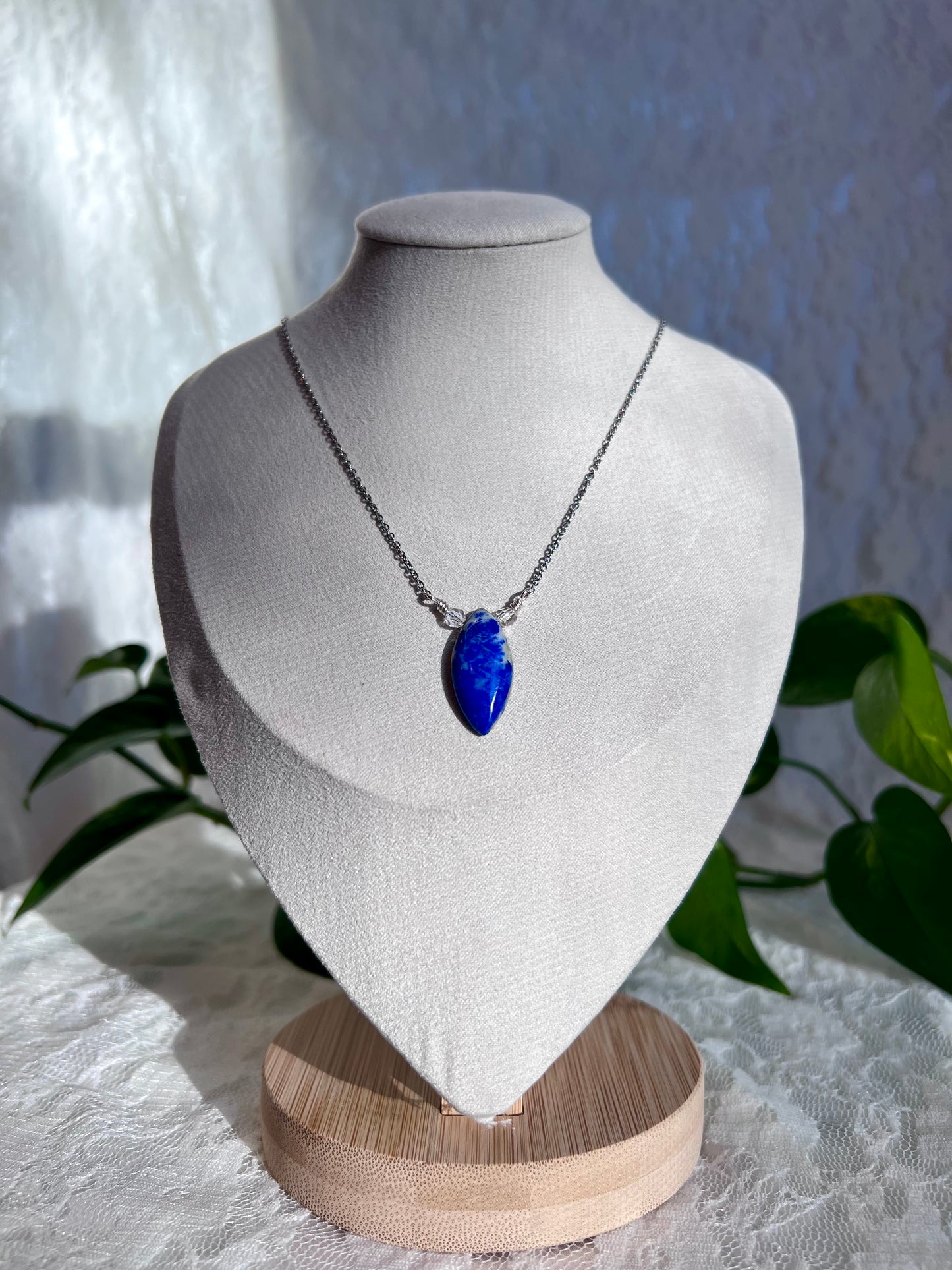 Mystic Marquise Necklace - Lapis Lazuli
